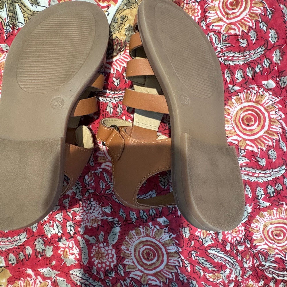 Mini Boden Brown Fisherman Sandals Size 12 or EU 29.  Rarely worn